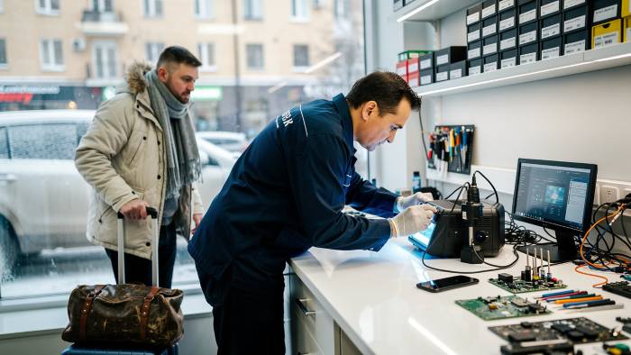 Сломалась техника Samsung во время поездки в Москву как быстро найти авторизованный сервис